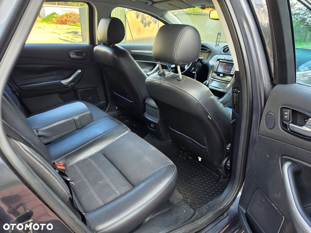 Ford Mondeo 2.0 Titanium - 13