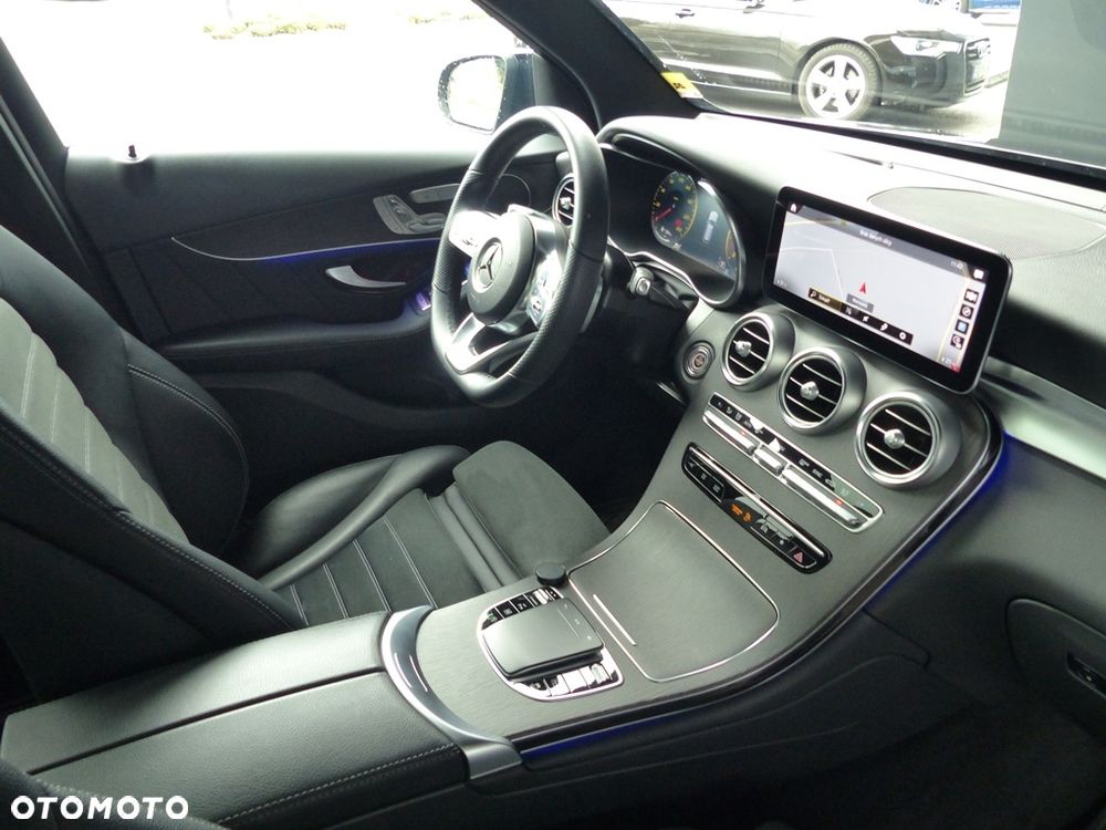 Mercedes-Benz GLC 200 4Matic 9G-TRONIC AMG Line - 17