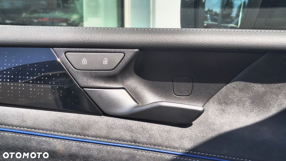 Volkswagen Tiguan - 12