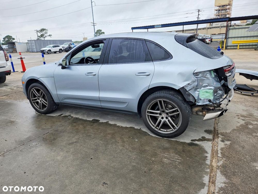 Porsche Macan Standard - 2