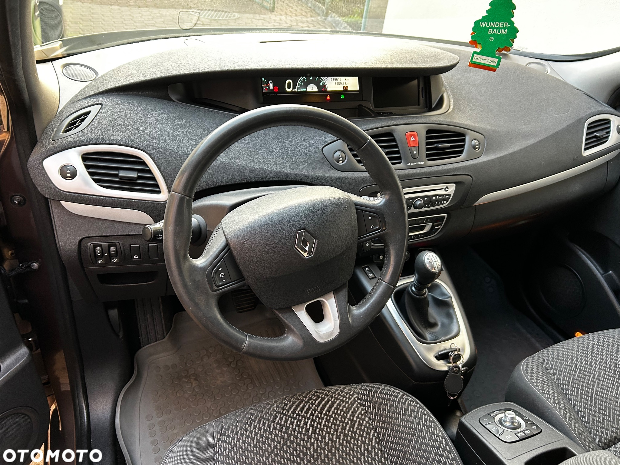 Renault Scenic 1.9 dCi Tech Run - 13