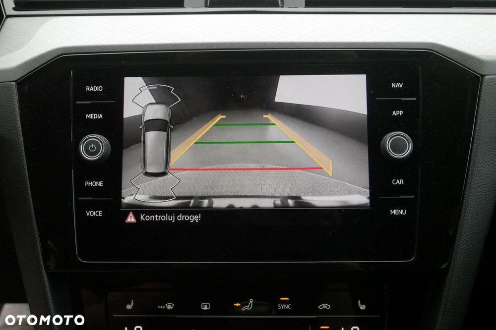 Volkswagen Passat Variant 2.0 TDI EVO Business - 20