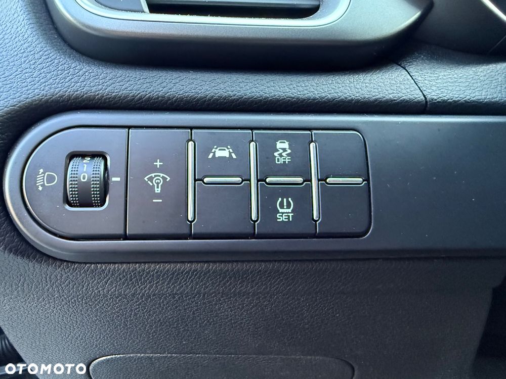 Kia Ceed 1.4 T-GDI L - 11