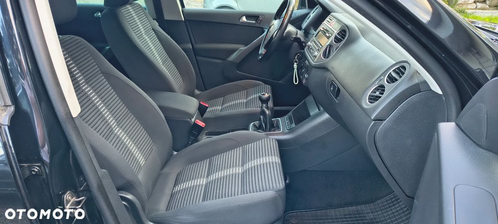 Volkswagen Tiguan 2.0 TDI DPF BlueMotion Technology Trend & Fun - 18