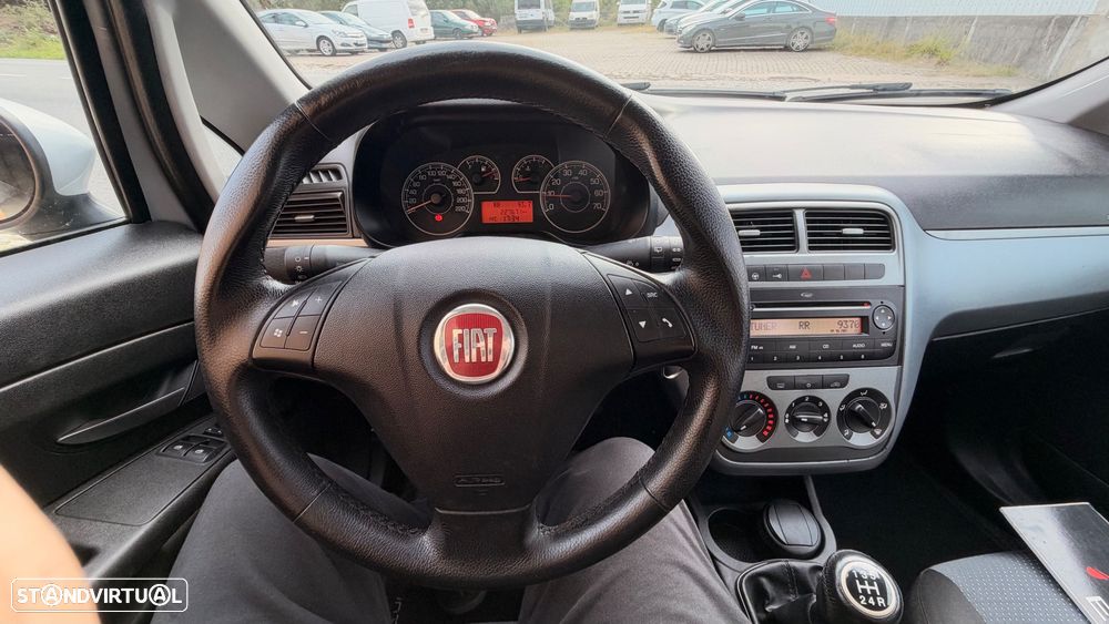 Fiat Grande Punto - 9