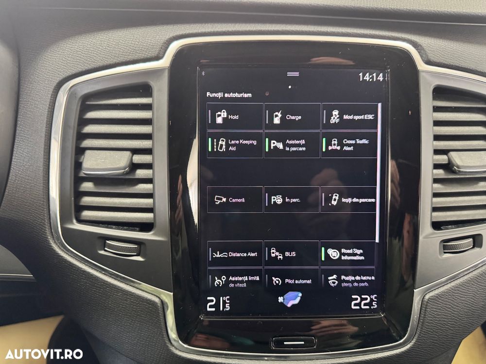 Volvo XC 90 T8 AWD Twin Engine Geartronic Momentum - 35