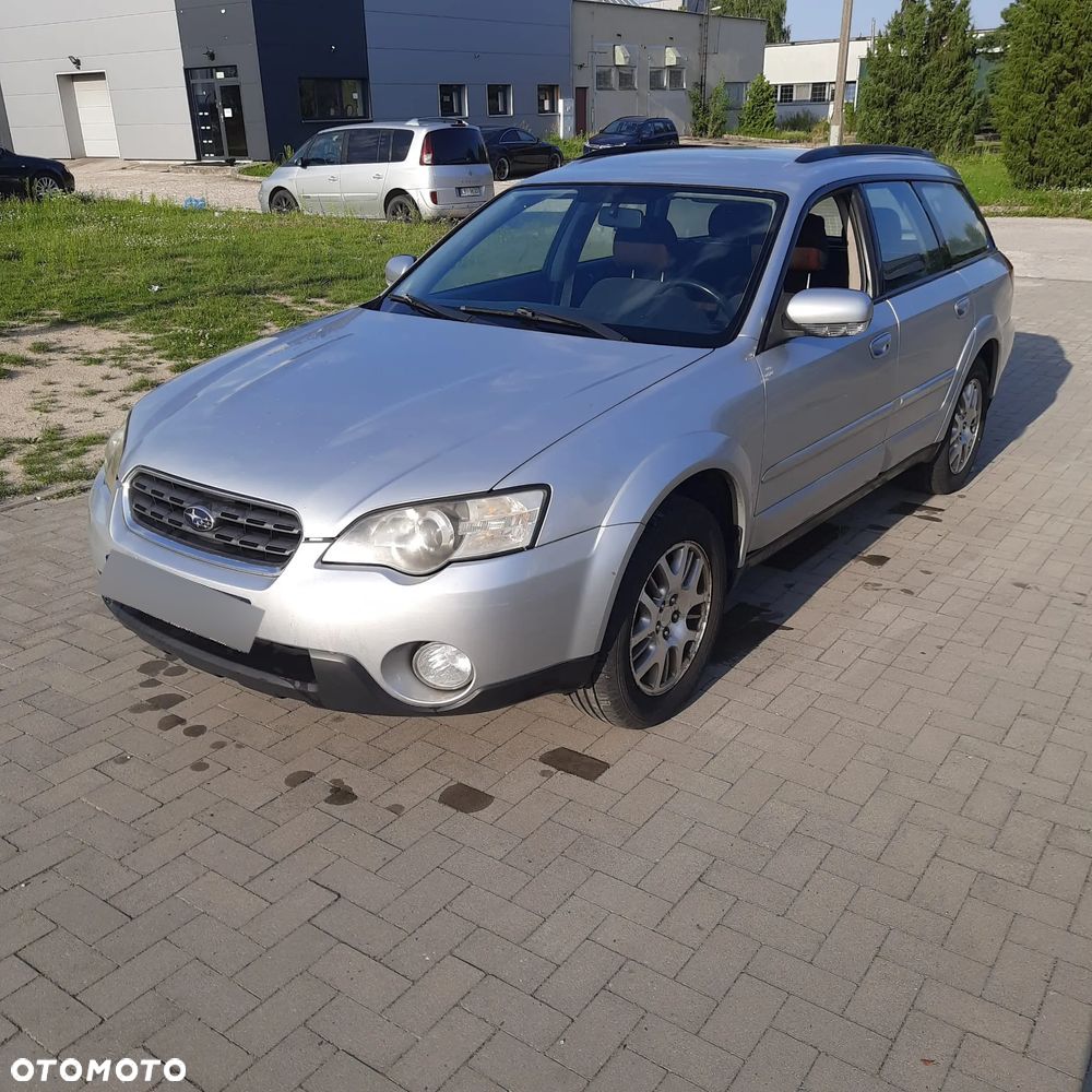 Subaru Legacy 2.5i MT - 4