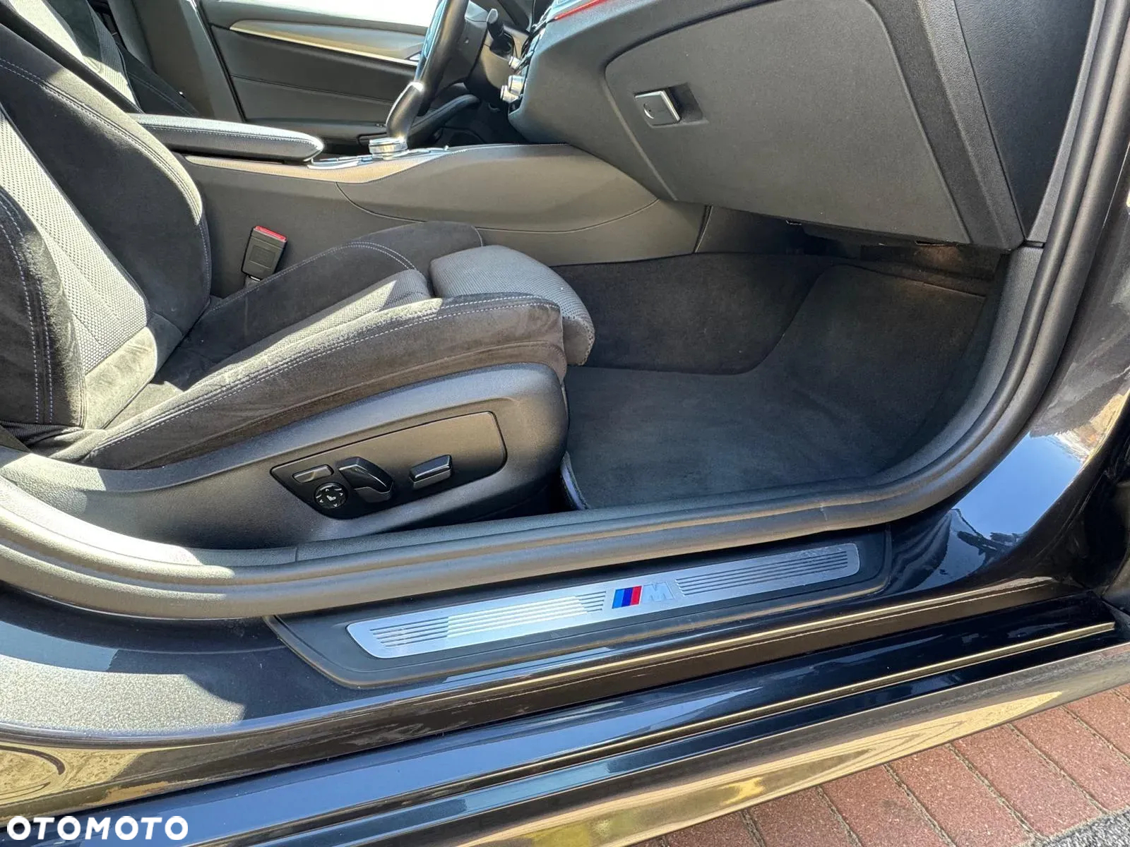 BMW Seria 5 520d Efficient Dynamics M Sport sport - 34