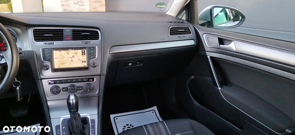 Volkswagen Golf 1.6 TDI BlueMotion Technology DSG Lounge - 20