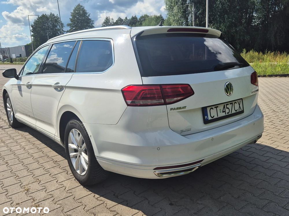 Volkswagen Passat - 7