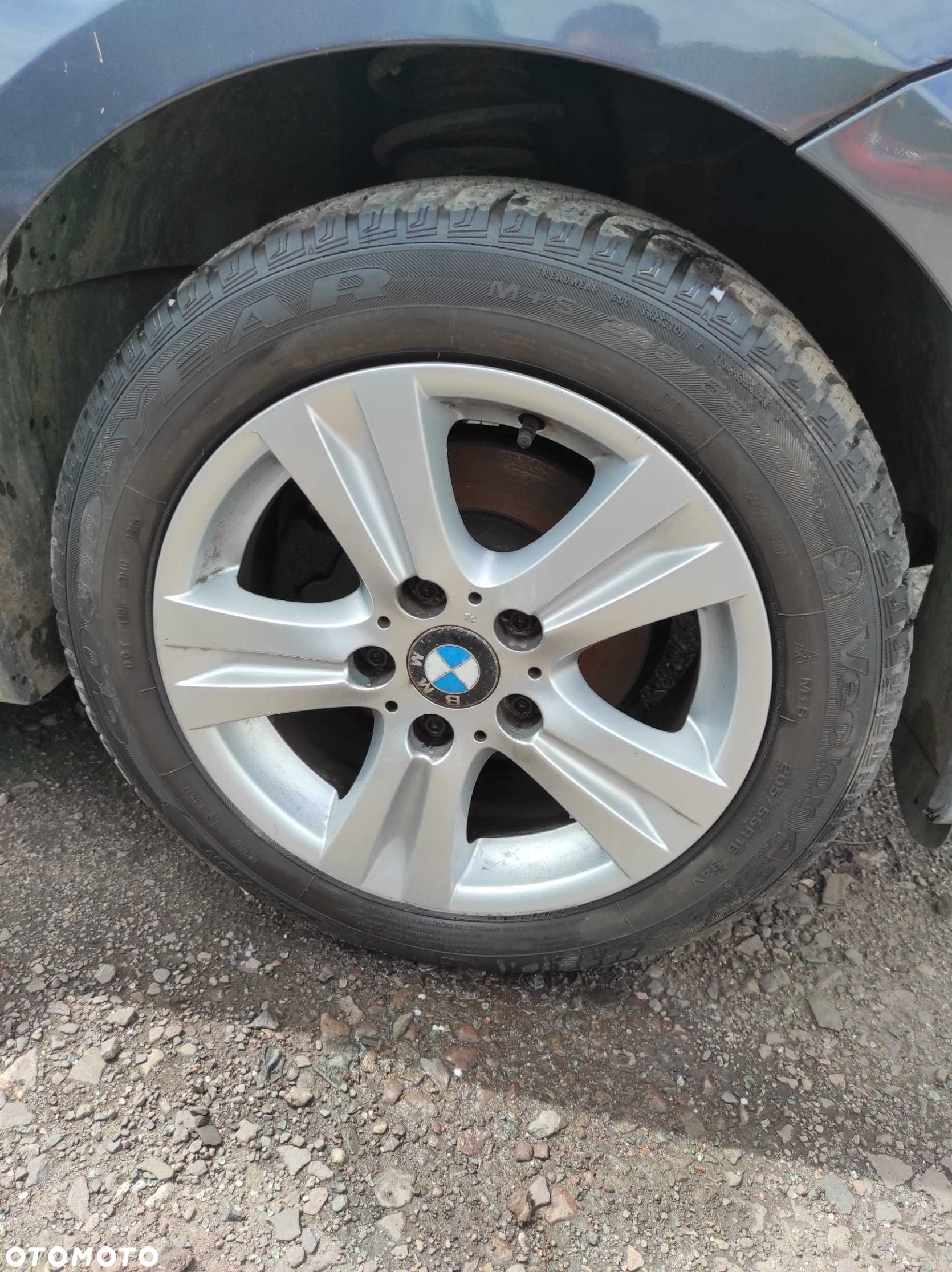 BMW Seria-1 E87 i inne, Felgi aluminiowe z oponami,7X16 ET44 205/55R16 - 1
