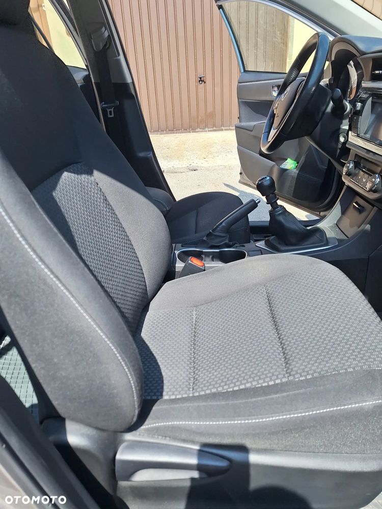 Toyota Corolla 1.6 Premium EU6 - 10