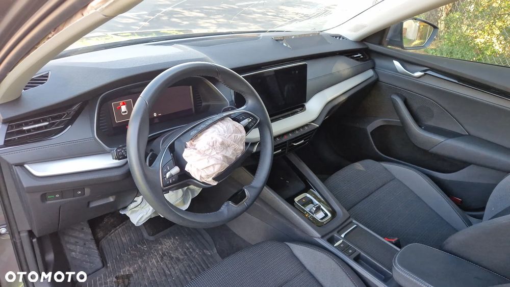 Skoda Octavia 2.0 TDI Drive Selection DSG - 19