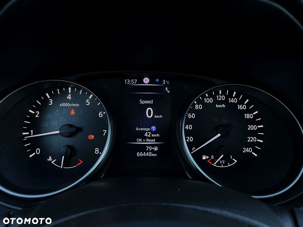 Nissan Qashqai 1.2 DIG-T N-Connecta EU6 - 23