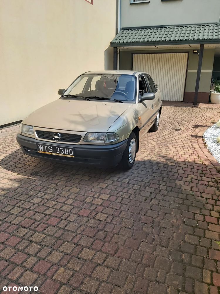 Opel Astra 1.4 GL / Club - 1