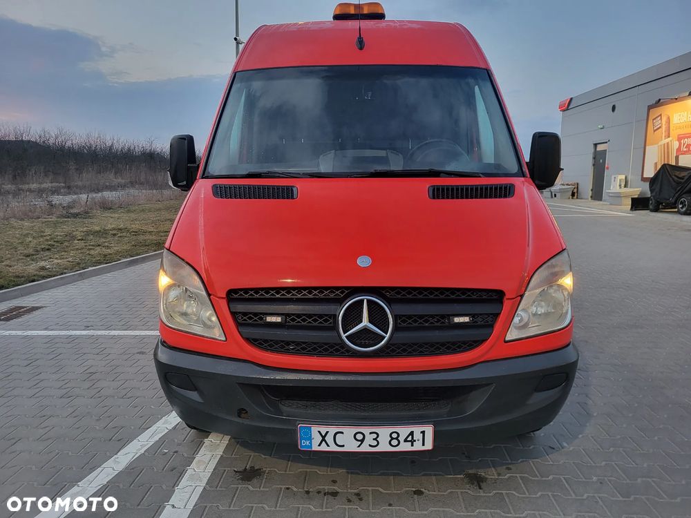 Mercedes-Benz Sprinter - 20