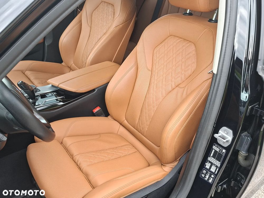 BMW Seria 5 520d xDrive mHEV Luxury Line - 34