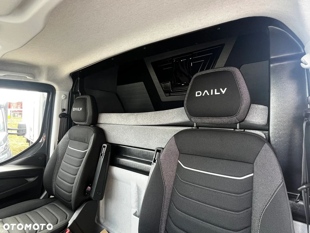 Iveco AUTOLAWETA z KABINĄ SYPIALNĄ - Daily 35s18h - 29