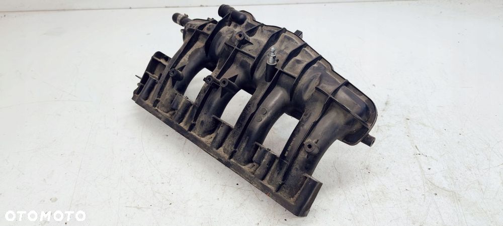 KOLEKTOR SSĄCY AUDI A6 C6 2.0 TFSI BPJ 06D133192B - 2