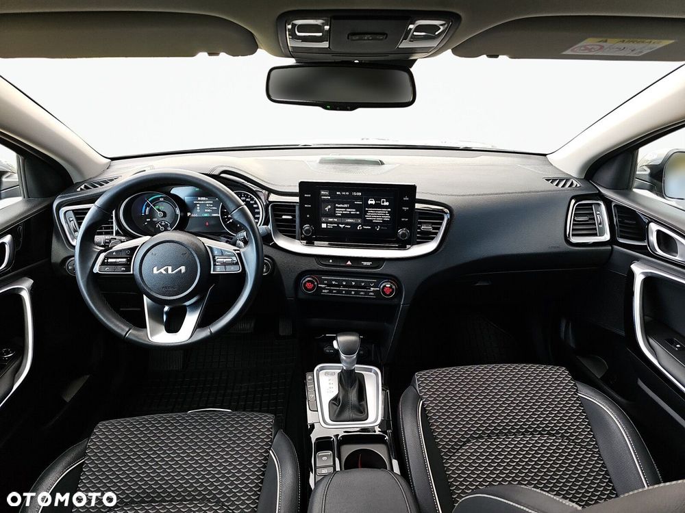 Kia XCeed - 4