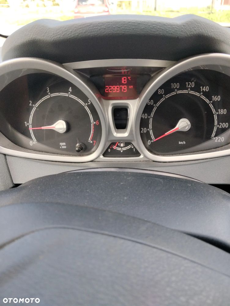 Ford Fiesta 1.25 Viva - 8