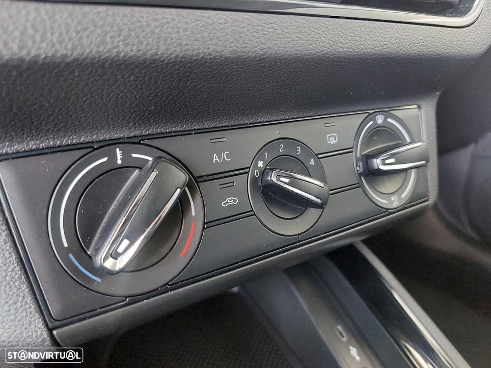 Skoda Kamiq 1.0 TSI Ambition - 32