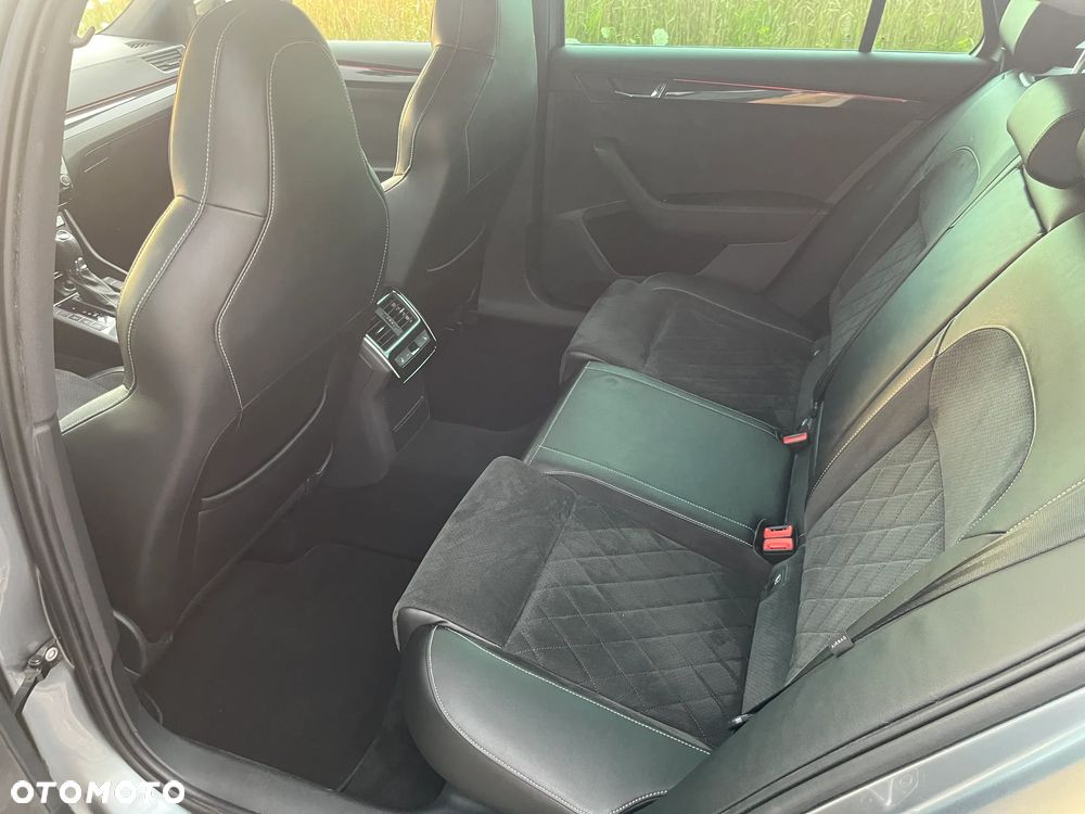 Skoda Superb 2.0 TSI 4x4 Sportline DSG - 8