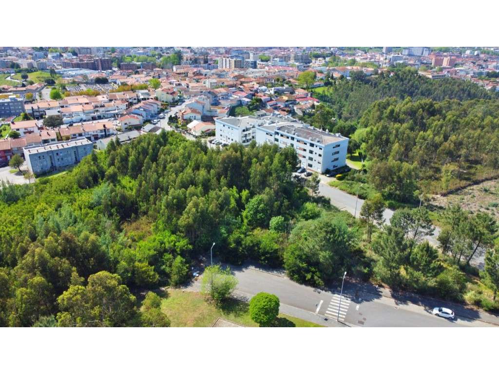 Terreno para construção em altura em Ermesinde - Grande imagem: 2/16