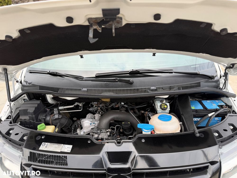 Volkswagen Transporter - 14