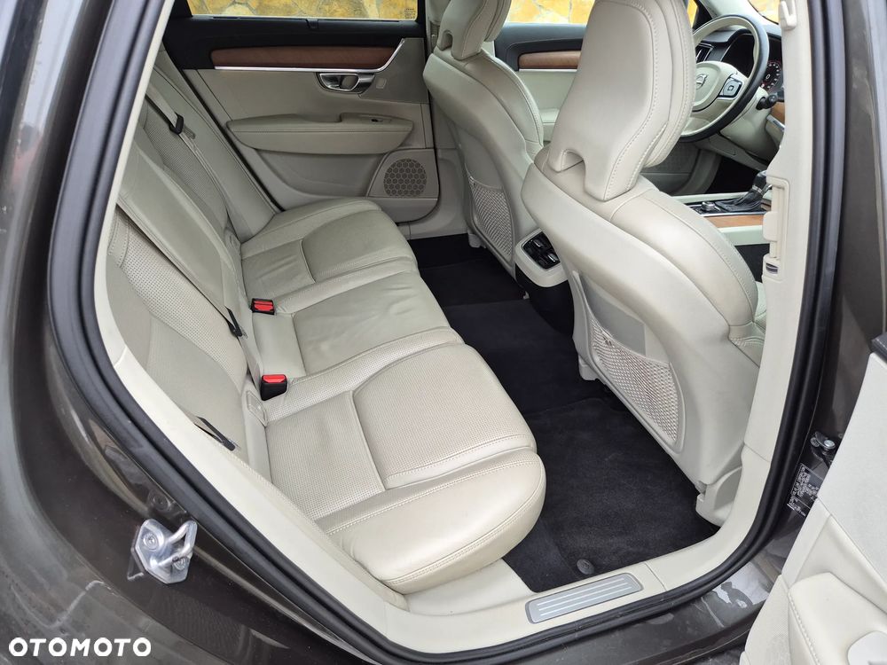Volvo V90 D4 AWD Geartronic Inscription - 34
