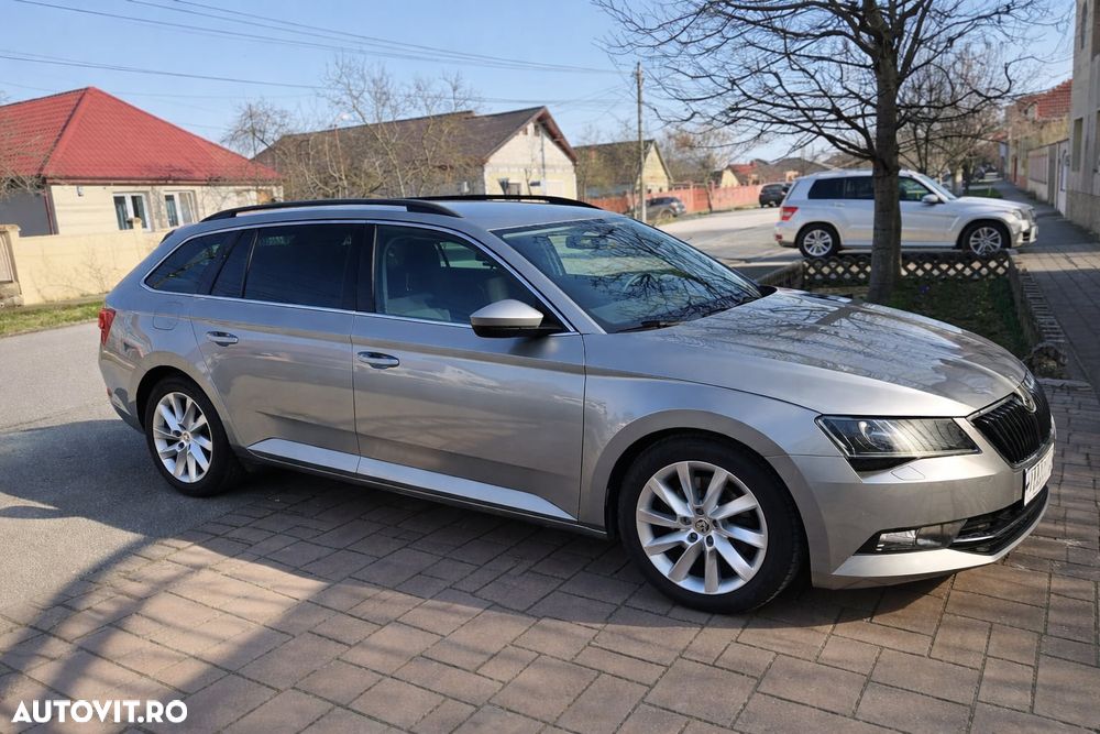 Skoda Superb 2.0 TDI DSG Ambition - 5