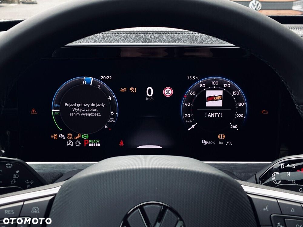 Volkswagen Passat - 16