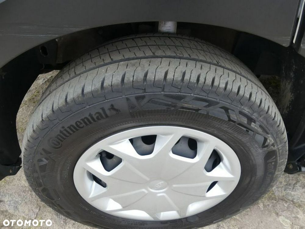 Ford Transit - 12
