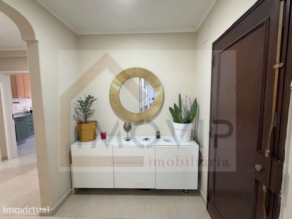 Apartamento T3 totalmente remodelado em zona nobre Setúbal - Grande imagem: 2/29