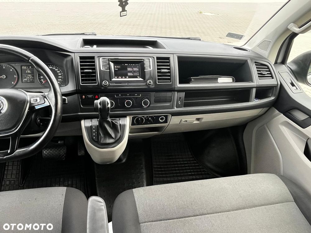 Volkswagen Transporter - 28