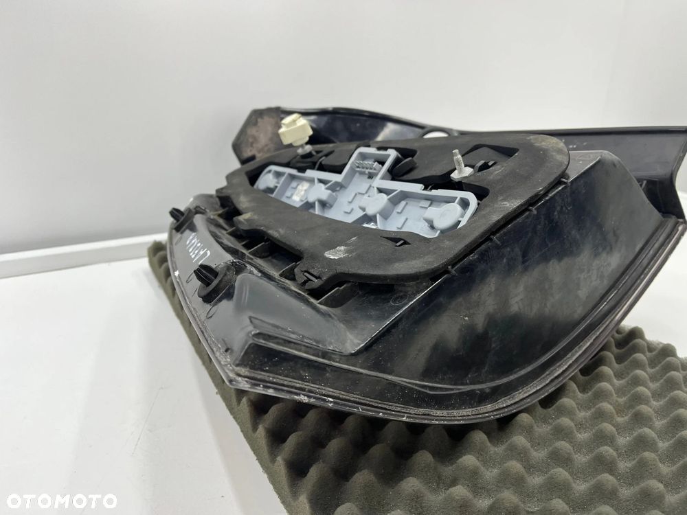 Lampa Opel Zafira B 05-08r Prawa tylna Prawy tył EU 4421948 - 13