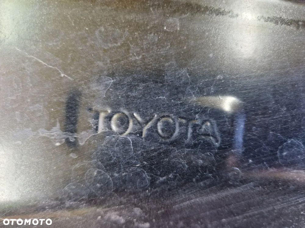MASKA TOYOTA HILUX VIII 2015-- - 9