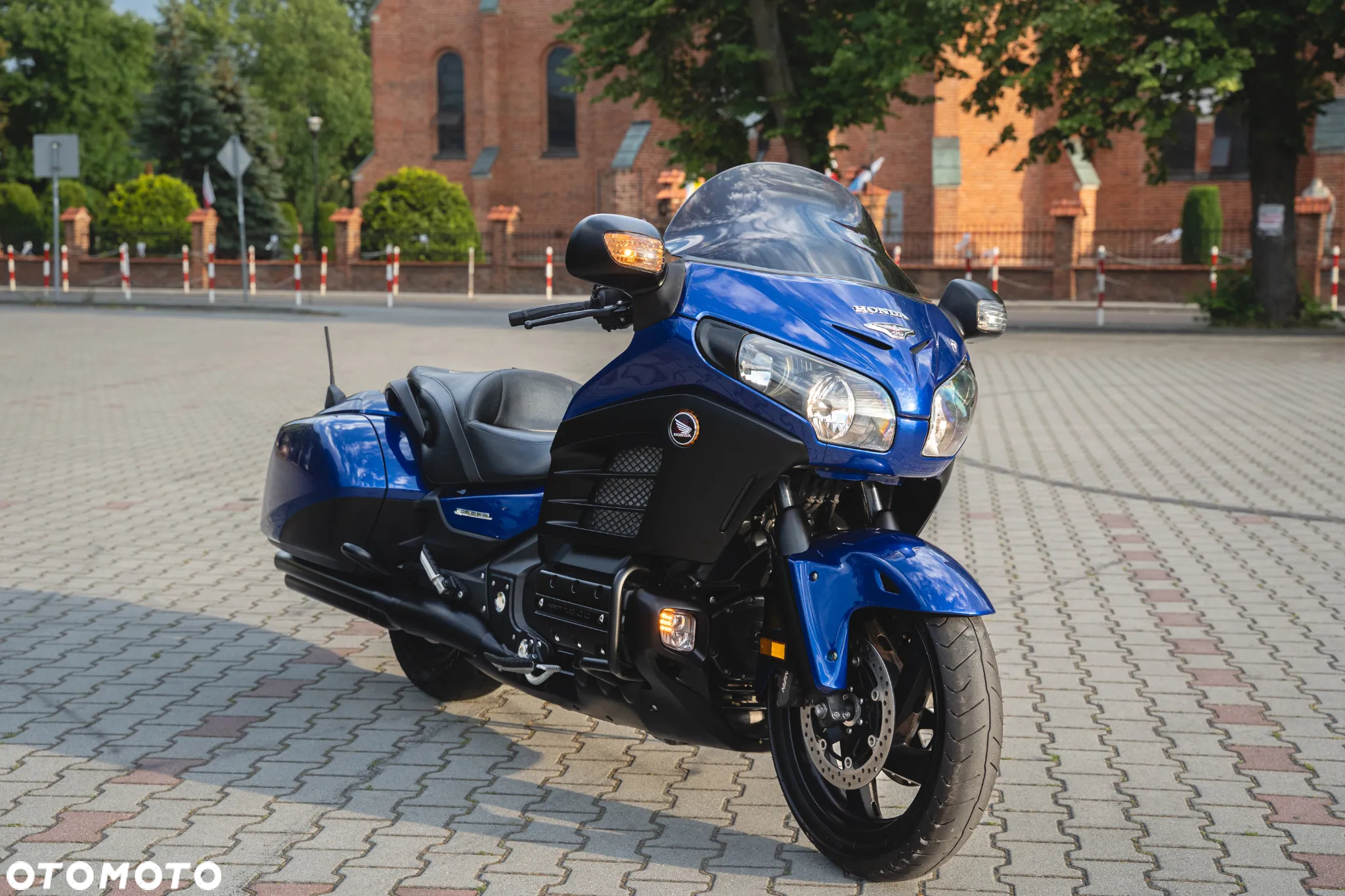 Honda GL - 13