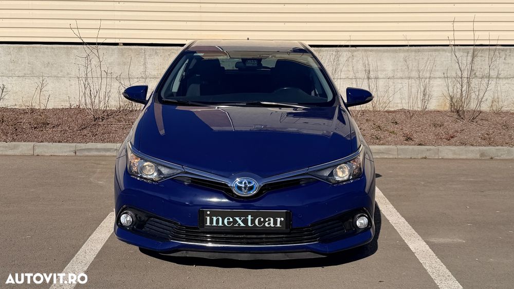 Toyota Auris 1.8 L VVT-i HSD Luna - 3