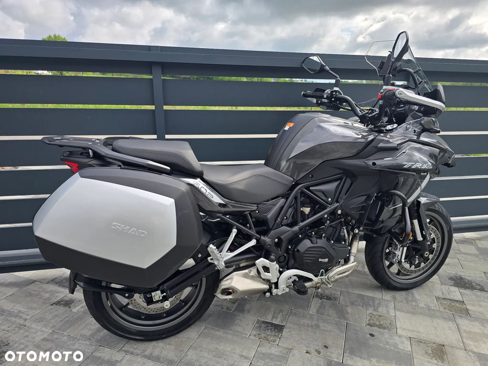Benelli TRK 502 - 3