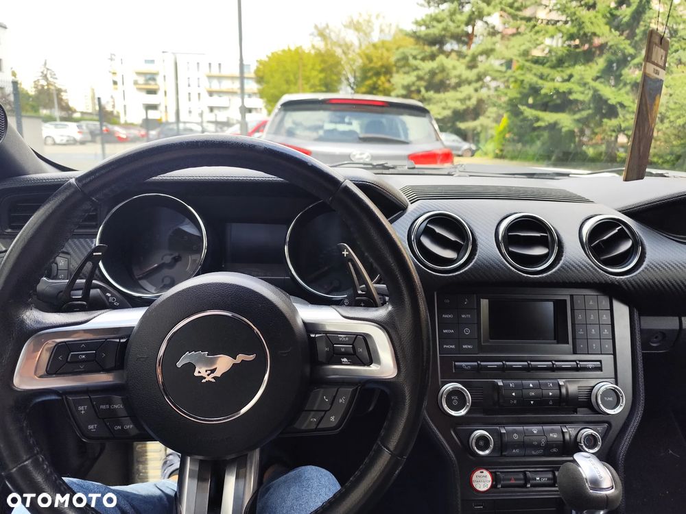 Ford Mustang 3.7 V6 - 10