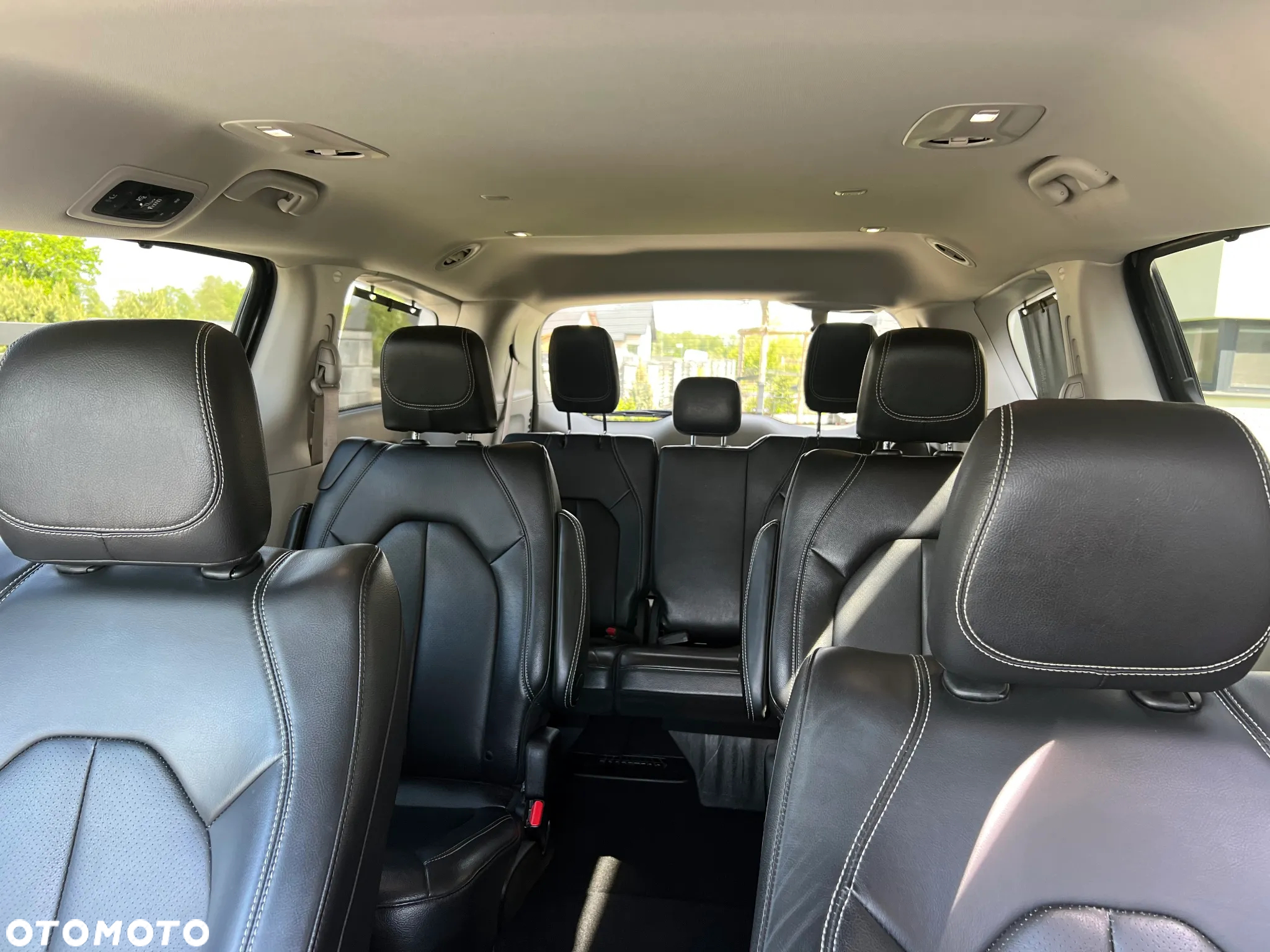 Chrysler Pacifica - 21