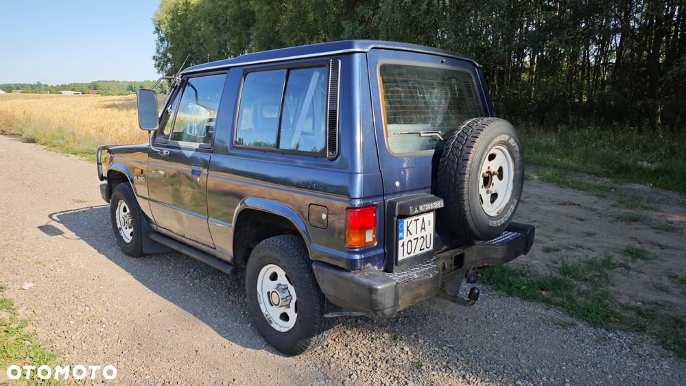 Mitsubishi Pajero - 9