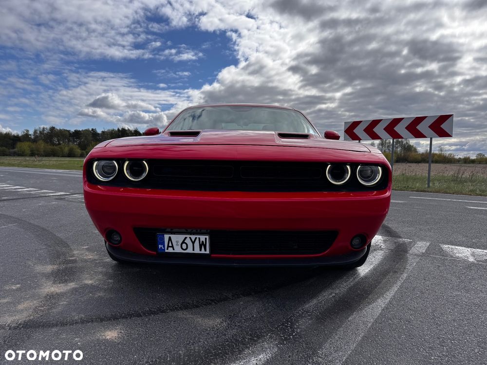 Dodge Challenger - 4
