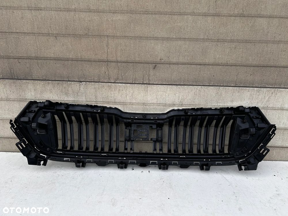 SKODA KODIAQ 565 GRILL ATRAPA RADAR 565853653G 565807723A 565807724A - 5