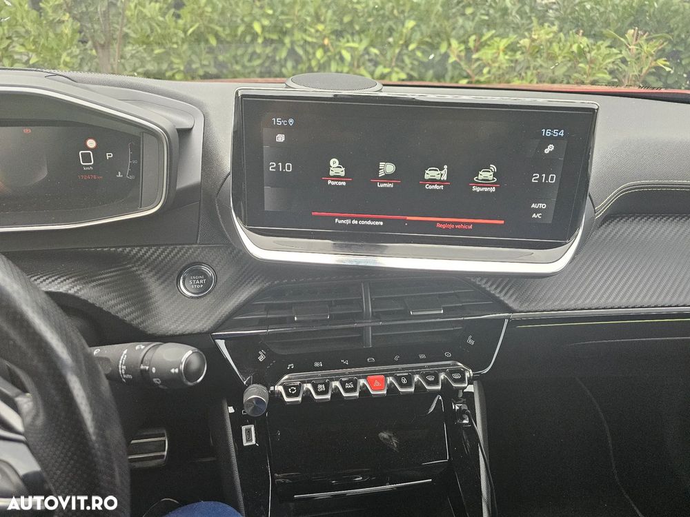 Peugeot 2008 1.2 PureTech EAT8 STT GT - 12