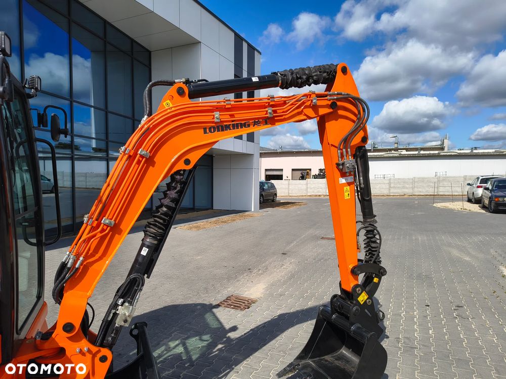 Kubota LONKING CDM6025 - 9