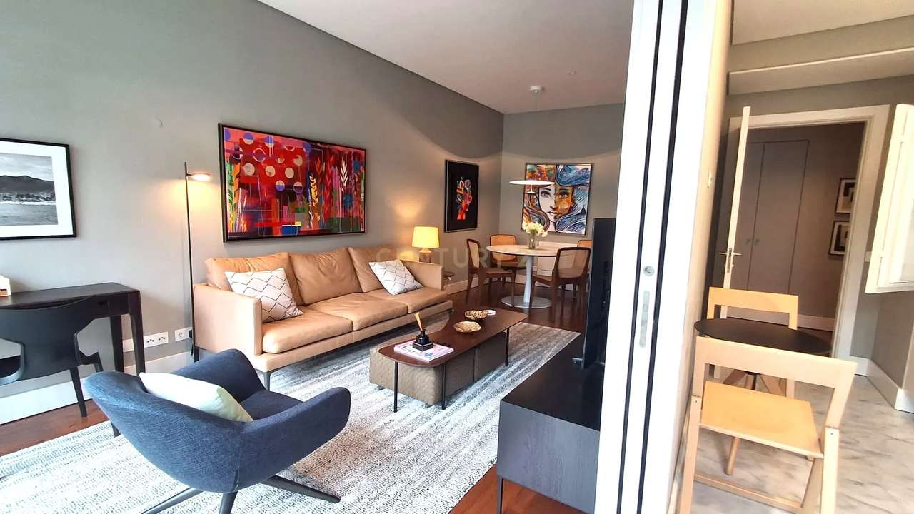 Luxuoso Apartamento T2 em Santo António, Lisboa - Grande imagem: 4/22