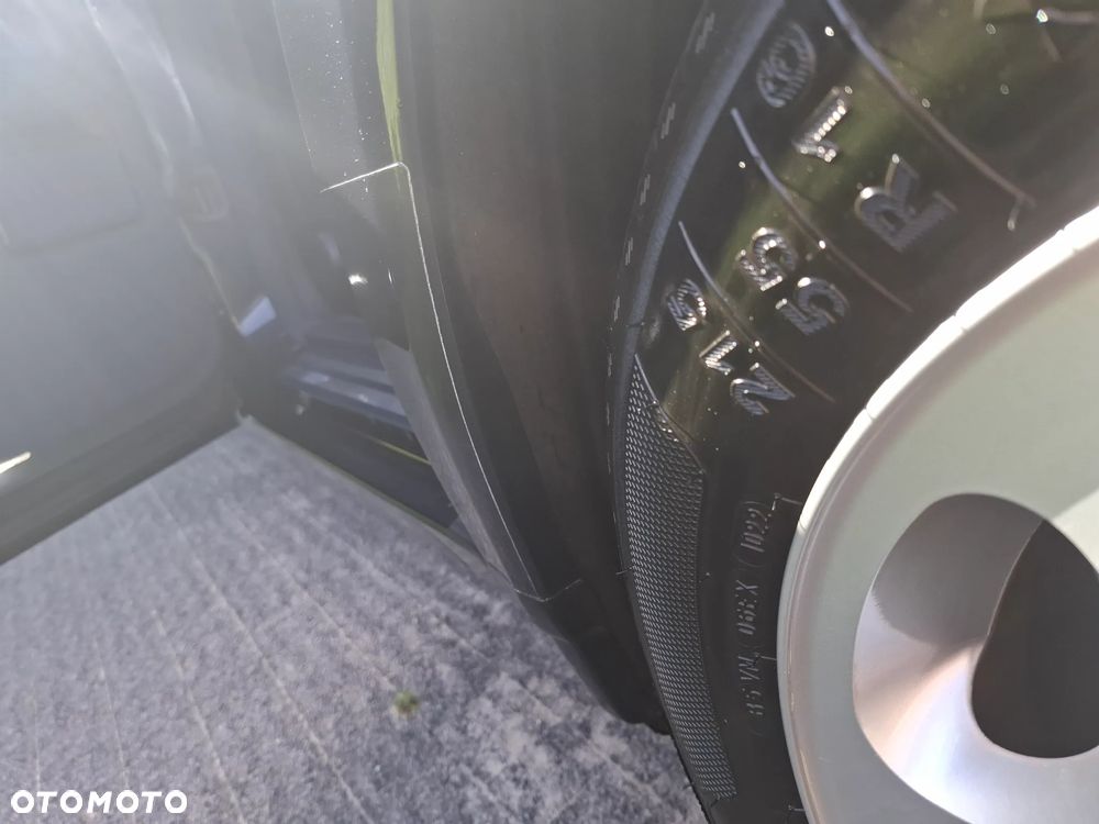 Mercedes-Benz Klasa E 280 4-Matic Elegance - 35