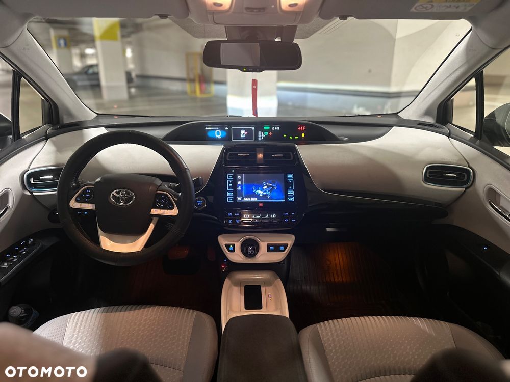 Toyota Prius 1.8 Hybrid Executive - 12